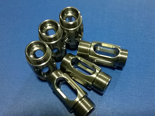 钛合金精密件D25X53